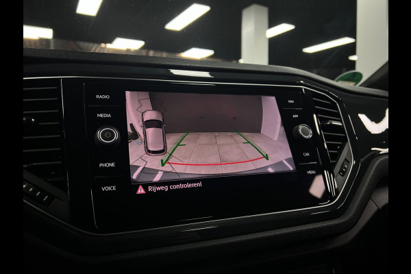 Volkswagen T-Roc 1.5 TSI R-LINE | Pano | Lane | Camera |