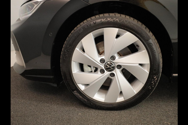 Volkswagen Golf 1.5 eHybrid Life Edition 204 pk Automaat (DSG) | Verlengde garantie | Navigatie | Parkeersensoren (Park assist) | Achteruitrijcamera |