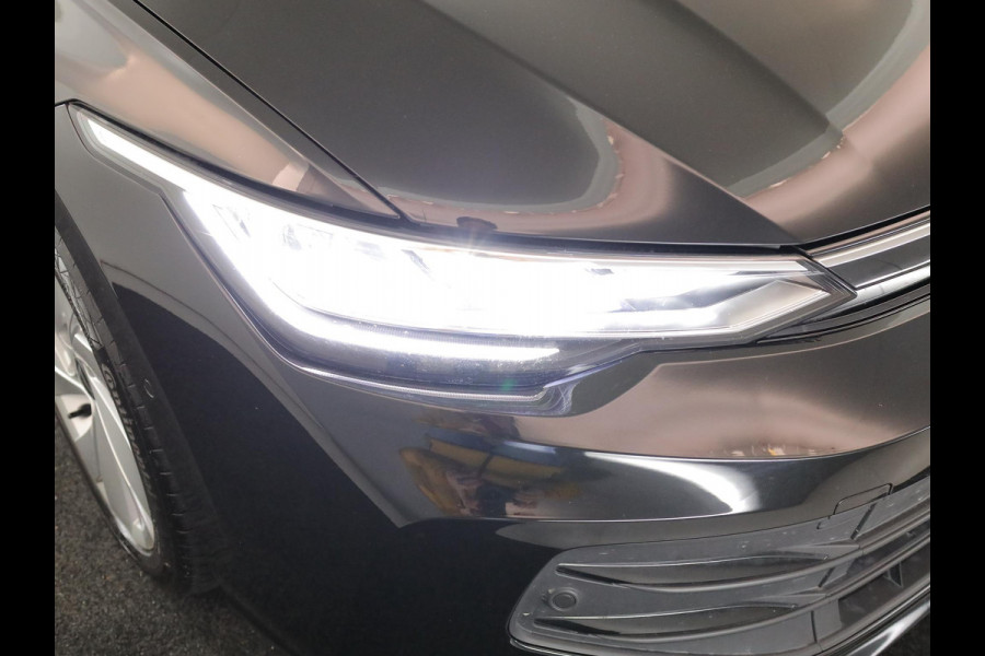 Volkswagen Golf 1.5 eHybrid Life Edition 204 pk Automaat (DSG) | Verlengde garantie | Navigatie | Parkeersensoren (Park assist) | Achteruitrijcamera |