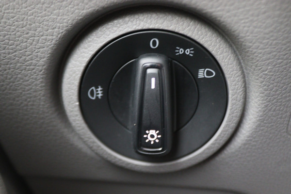 Volkswagen Crafter 35 2.0 TDI DSG 177 PK L3H2 Airco, Camera, ACC, Apple Carplay, Verwarmde Stoelen, LED, Trekhaak