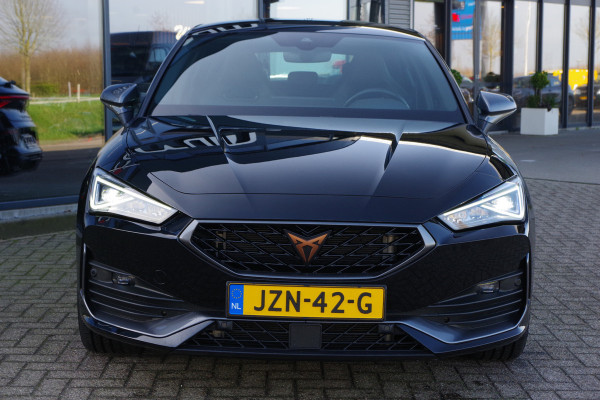 CUPRA Leon Sportstourer 1.4 e-Hybrid 204 PK BNS, Kuipstoelen, Winterpakket, Memory, Camera, Carplay