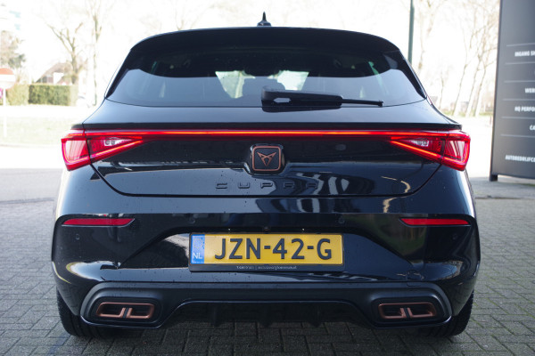 CUPRA Leon Sportstourer 1.4 e-Hybrid 204 PK BNS, Kuipstoelen, Winterpakket, Memory, Camera, Carplay