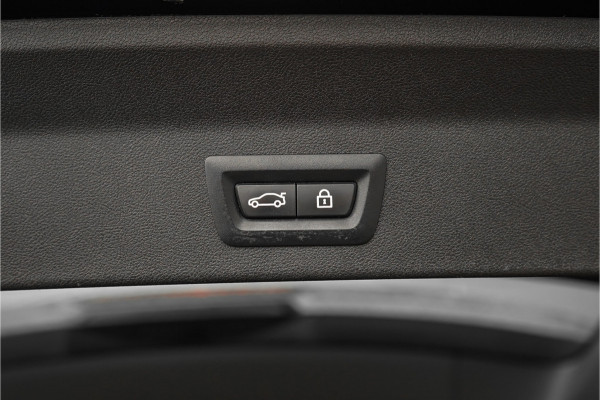 BMW X3 M40i xDrive High Executive Pano ACC Trekhaak HUD