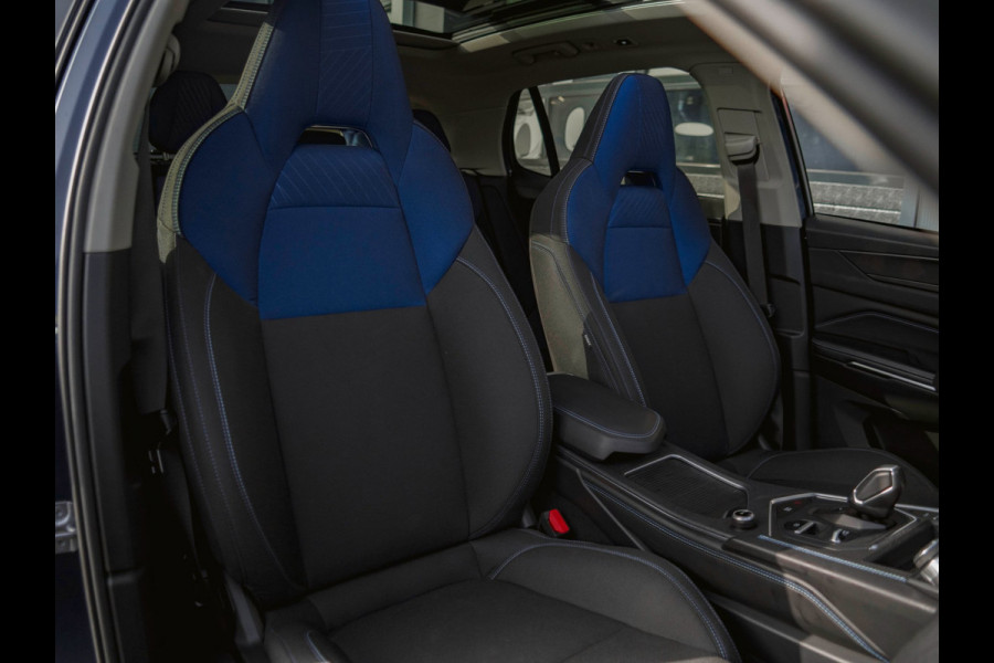 Lynk & Co 01 1.5 Black Edition Panoramadak|Camera|ACC|Stoelverwarming|Navi|Carplay