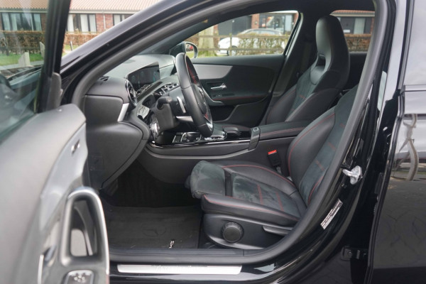 Mercedes-Benz A-Klasse 220 AMG 2.0 190PK Night-pakket