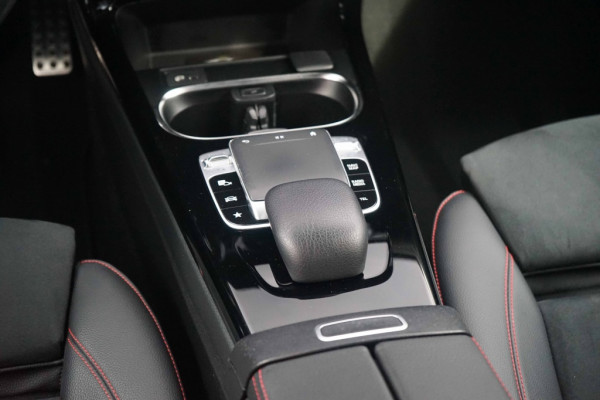 Mercedes-Benz A-Klasse 220 AMG 2.0 190PK Night-pakket