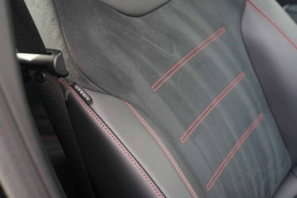 Mercedes-Benz A-Klasse 220 AMG 2.0 190PK Night-pakket