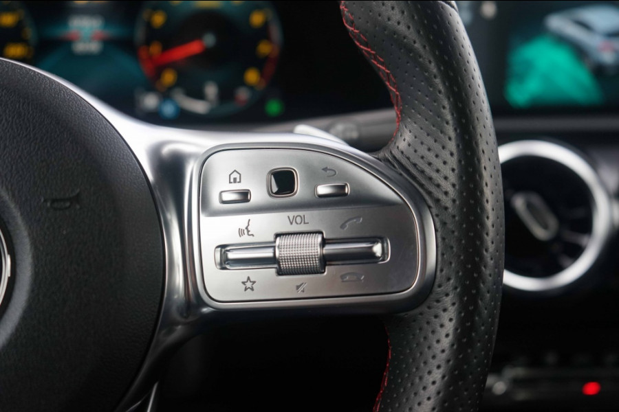 Mercedes-Benz A-Klasse 220 AMG 2.0 190PK Night-pakket