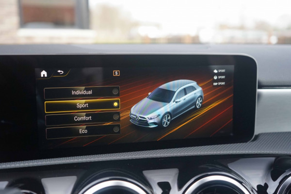 Mercedes-Benz A-Klasse 220 AMG 2.0 190PK Night-pakket