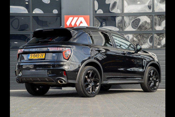Lynk & Co 01 1.5 Black Edition Panoramadak|Camera|ACC|Stoelverwarming|Navi|Carplay
