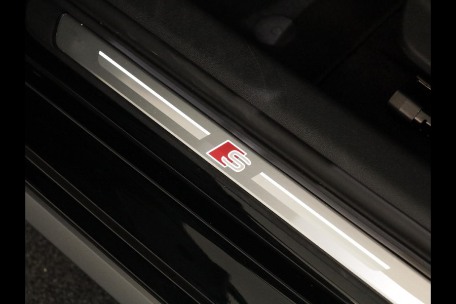 Audi A3 Sportback 40 TFSI e S-Line 204 pk S-tronic | SOH 99% | Private lease vanaf €603,- | Panoramadak | Parkeersensoren (Park assist) | Achteruitrijcamera | Stoelverwarming | S-Line exterieur |