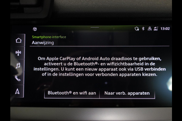 Audi A3 Sportback 30 TFSI S edition 110 pk S-tronic | Navigatie | Panoramadak | Parkeersensoren (Park assist) | S-Line |