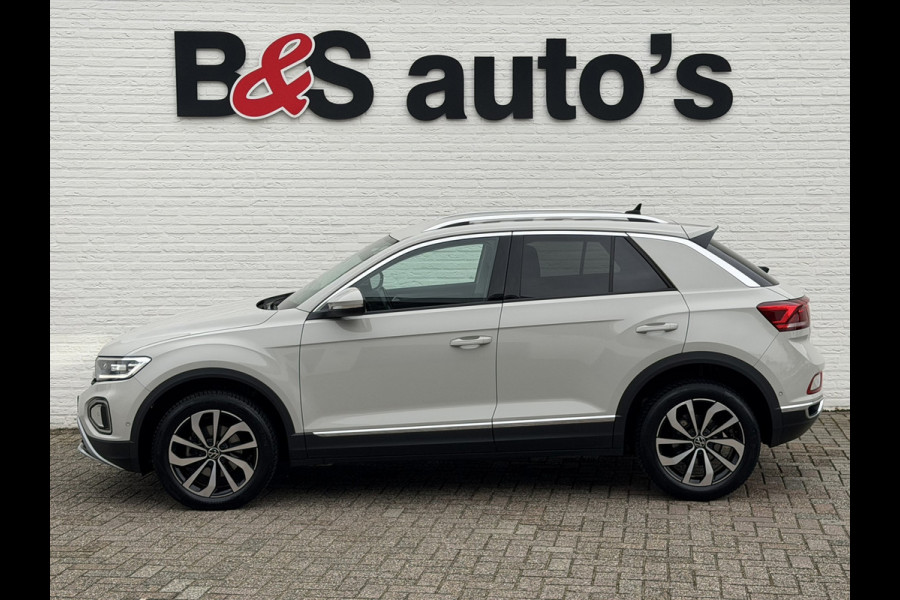 Volkswagen T-Roc 1.5 TSI Automaat Pdc V+A Carplay Clima Stoelverwarming Full Led Cruise