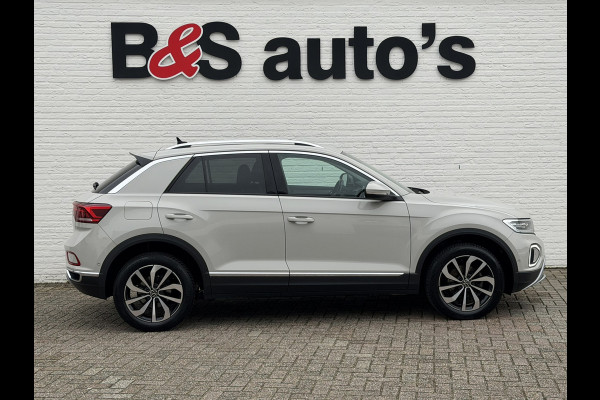 Volkswagen T-Roc 1.5 TSI Automaat Pdc V+A Carplay Clima Stoelverwarming Full Led Cruise