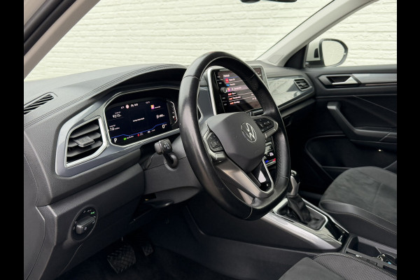 Volkswagen T-Roc 1.5 TSI Automaat Pdc V+A Carplay Clima Stoelverwarming Full Led Cruise