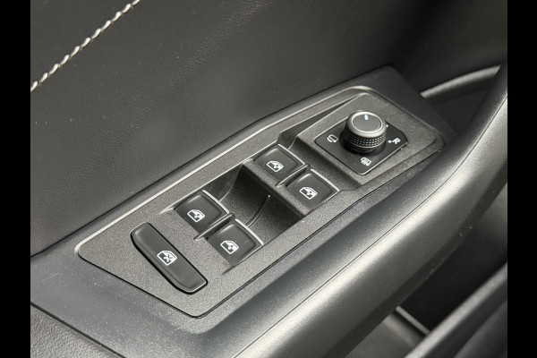 Volkswagen T-Roc 1.5 TSI Automaat Pdc V+A Carplay Clima Stoelverwarming Full Led Cruise