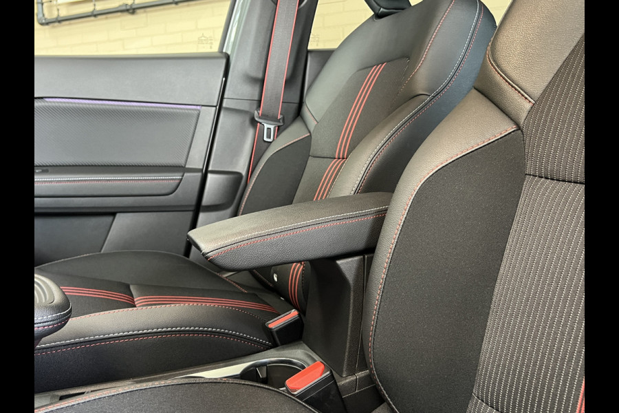 Renault Captur 1.3 TCe 160 R.S. Line | VERKOCHT! Groot Navi | Pano | Stoel, stuur & voorruitverwarming | Camera | 100% Renault Dealer onderhouden!