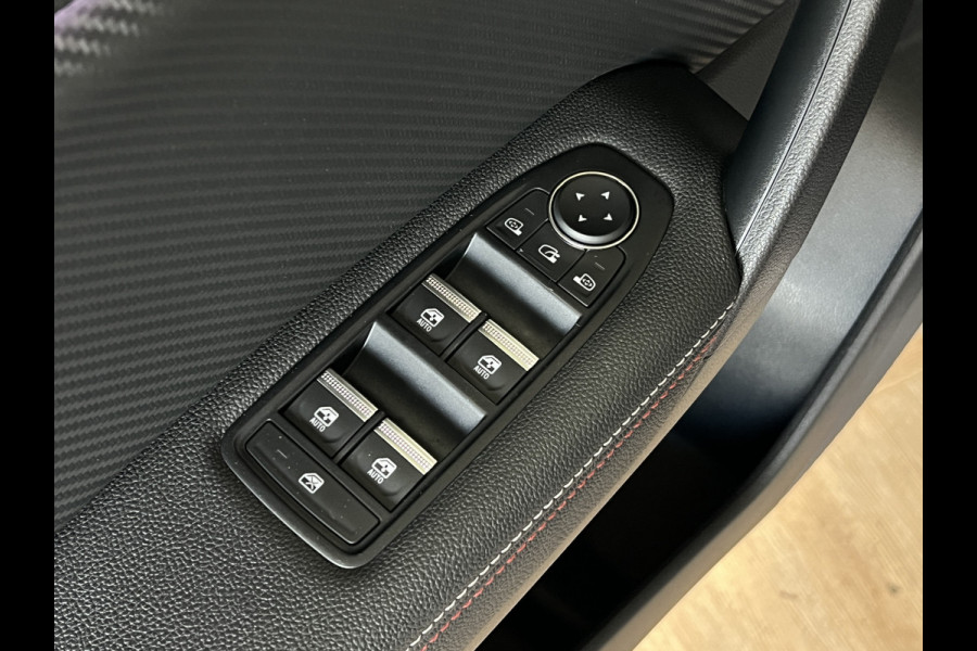 Renault Captur 1.3 TCe 160 R.S. Line | VERKOCHT! Groot Navi | Pano | Stoel, stuur & voorruitverwarming | Camera | 100% Renault Dealer onderhouden!