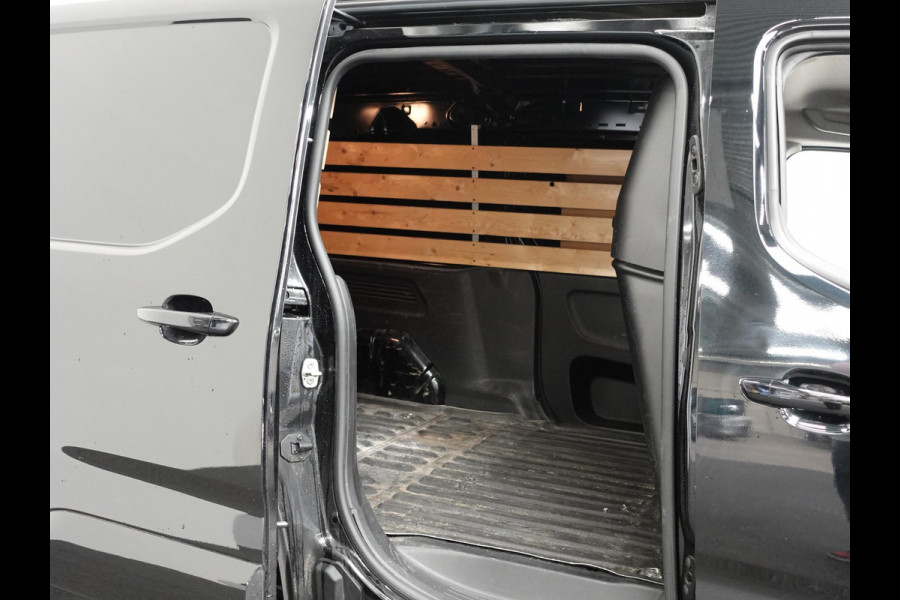 Opel Combo Opel Combo 1.5D 130 pk Aut-8 L2H1 Edition Airco Bluetooth Navi Camera PDC 2-zits