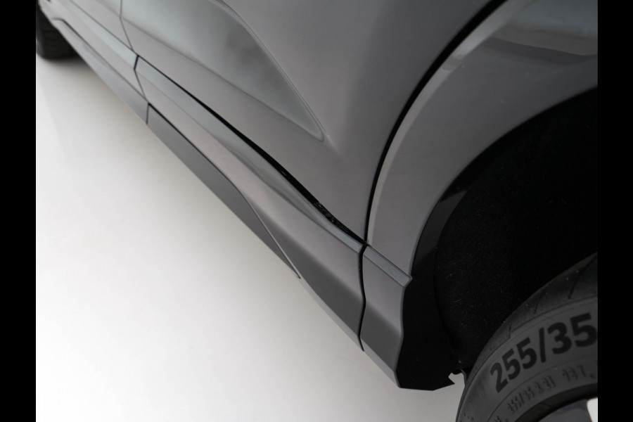 Audi RS Q3 Sportback TFSI Quattro Aut. *PANO | LEATHER | FULL-LED | ADAPTIVE-CRUISE | BANG&OLUFSEN | TOPVIEW | HEATED-SPORTSEATS | DIGI-COCKPIT | PRIVACYGLASS | SHIFTPADDLES | AMBIENTLIGHT | ECC | PDC | 21''ALU*