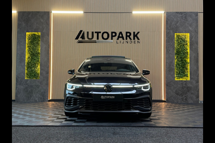 Volkswagen Golf GTI CLUBSPORT|AKRA|NURNBURGRING|PANO|HuD|HARMAN KARDON|KEYLESS|CARPLAY|ACC|IQ LIGHT|SFEERVERLICHTING|300PK|BOMVOL!