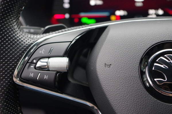 Škoda Octavia Combi 1.4 TSI RS 245 PK iV PHEV BNS, Leder-Alcantara, Memory