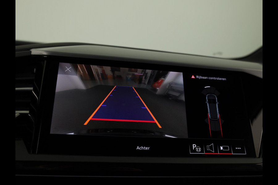Audi Q4 e-tron 45 quattro S edition 77 kWh 265pk | Sonos | Warmtepomp | Matrix LED | Assistentiepakket