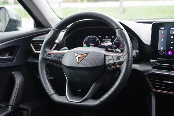 CUPRA Formentor 1.4 TSI e-Hybrid 204 PK Essential PHEV, Adap. Cruise Control, Half-Leder