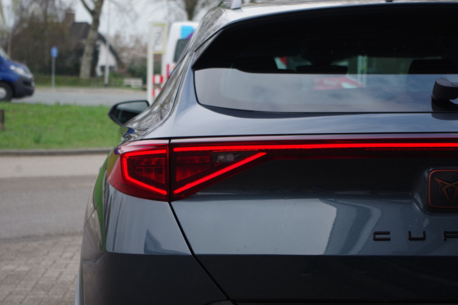 CUPRA Formentor 1.4 TSI e-Hybrid 204 PK Essential PHEV, Adap. Cruise Control, Half-Leder