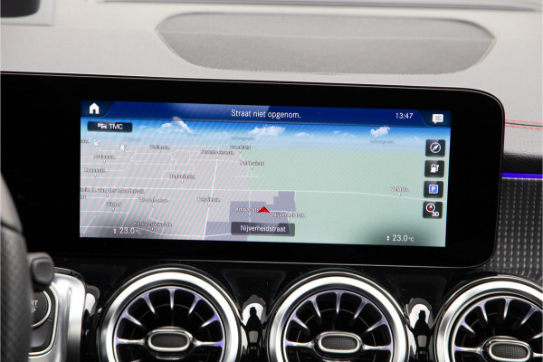 Mercedes-Benz EQB 250+ AMG Premium, Pano, 7 persoons, Head-up, Memory, Key-Less