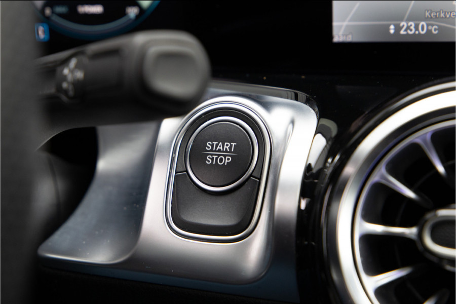 Mercedes-Benz EQB 250+ AMG Premium, Pano, 7 persoons, Head-up, Memory, Key-Less