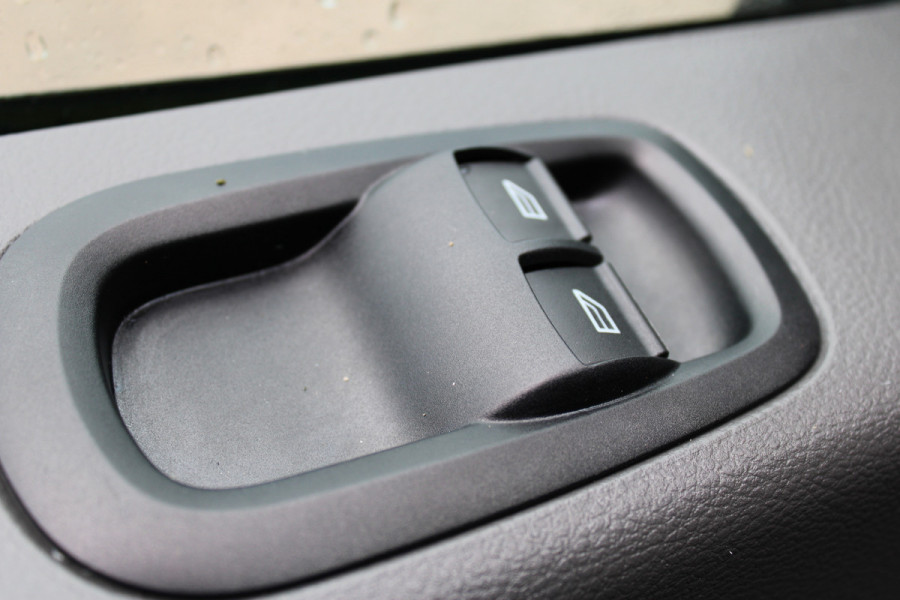 Ford Transit L2H2 170PK 330 Trend | BPM vrij | Betimmering laadruimte | Achteruitrijcamera | Stoelverwarming