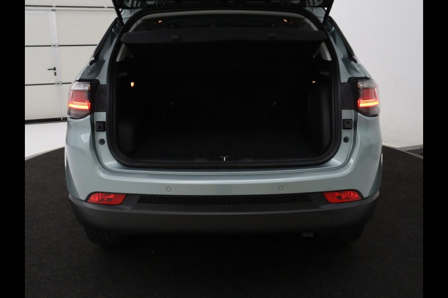 Jeep Compass 1.5T e-Hybrid Limited | 360 Camera | Adaptive cruise | Alpine Sound | Half leder | Carplay | Navigatie | Keyless | Dodehoek detectie | Full LED | Climate control | Bluetooth