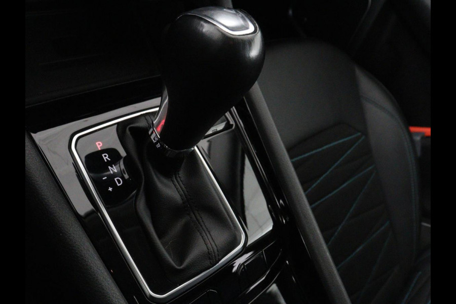 Jeep Compass 1.5T e-Hybrid Limited | 360 Camera | Adaptive cruise | Alpine Sound | Half leder | Carplay | Navigatie | Keyless | Dodehoek detectie | Full LED | Climate control | Bluetooth