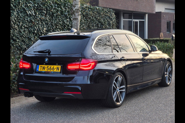 BMW 3 Serie Touring 320i M Sport Individual Panoramdak Apple CarPlay Nbt Evo Navi Pro M Edition