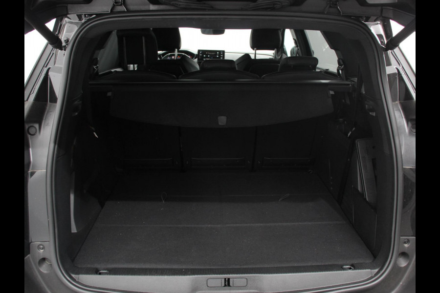 Peugeot 5008 1.2 PureTech 130pk Automaat GT Black Pack 7p Climate control Adaptive Cruise control Camera Verwarmde voorstoelen Keyless Navigatie LED Apple Carplay/ Android Auto