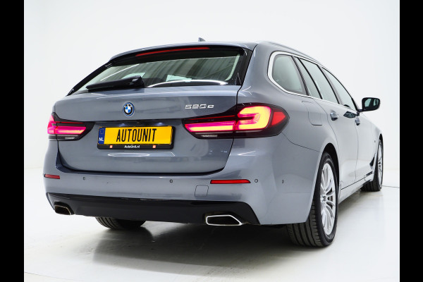 BMW 5 Serie Touring 520e Business Edition Plus | Camera | Leder | Sfeerlicht | Dodehoek | Stoelverwarming | Virtual | Carplay