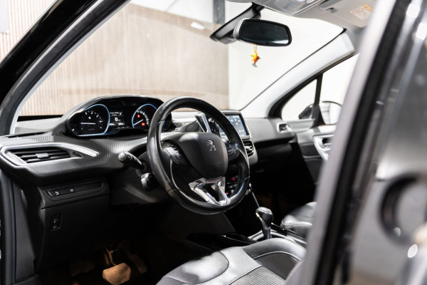 Peugeot 2008 1.2 PureTech GT-Line LED NAVI AUTOMAAT