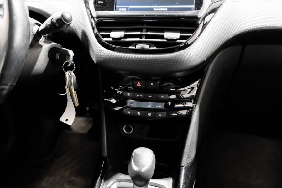 Peugeot 2008 1.2 PureTech GT-Line LED NAVI AUTOMAAT