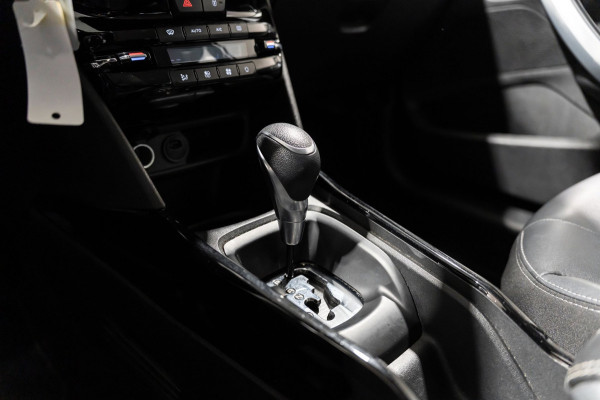 Peugeot 2008 1.2 PureTech GT-Line LED NAVI AUTOMAAT