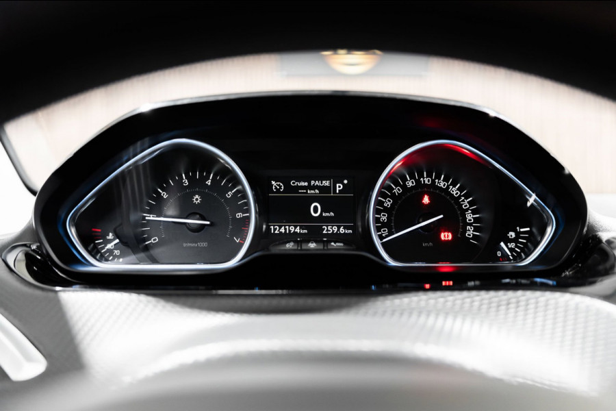 Peugeot 2008 1.2 PureTech GT-Line LED NAVI AUTOMAAT