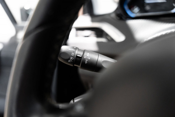 Peugeot 2008 1.2 PureTech GT-Line LED NAVI AUTOMAAT