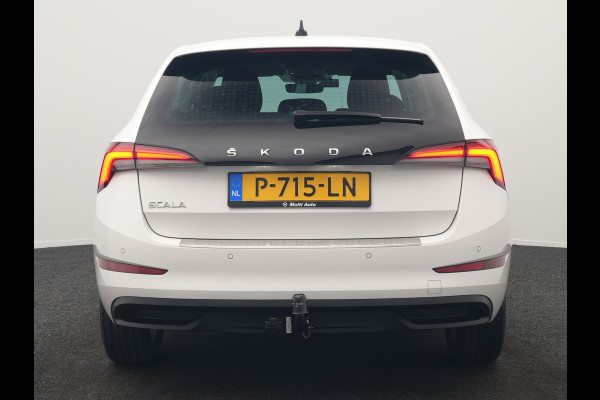 Škoda SCALA 1.5 TSI Sport Business Automaat 150pk | Trekhaak | Stoelverwarming | Cruise Control | Climate Control | Apple Carplay | Front Assist | LED Koplampen |