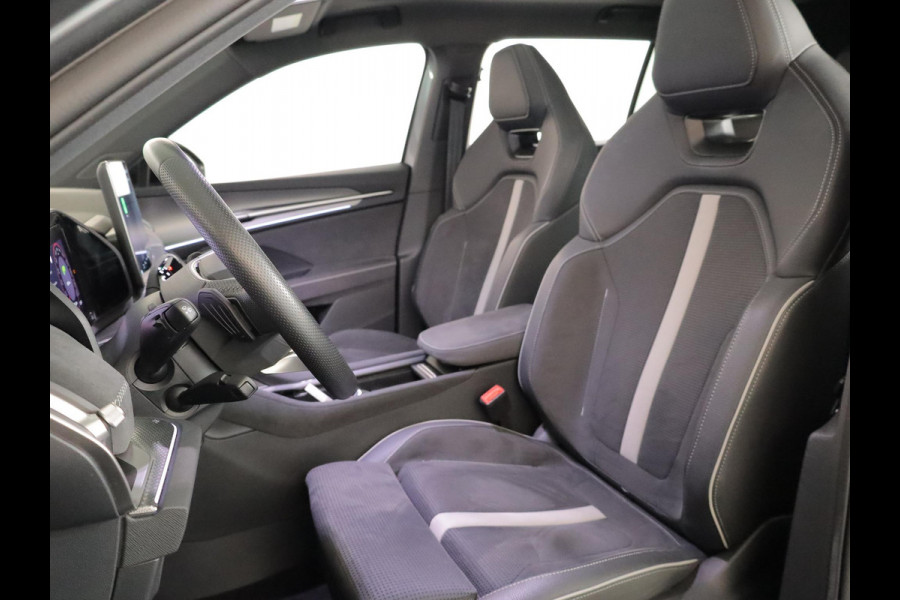 Škoda Kodiaq 1.5 TSI PHEV Sportline Business 204 pk Automaat (DSG) | Verlengde garantie | Navigatie | Panoramadak | Trekhaak (wegklapbaar) | Parkeersensoren | Achteruitrijcamera | Stoelverwarming v/a |