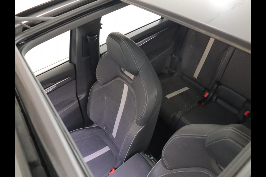 Škoda Kodiaq 1.5 TSI PHEV Sportline Business 204 pk Automaat (DSG) | Verlengde garantie | Navigatie | Panoramadak | Trekhaak (wegklapbaar) | Parkeersensoren | Achteruitrijcamera | Stoelverwarming v/a |