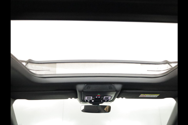 Škoda Kodiaq 1.5 TSI PHEV Sportline Business 204 pk Automaat (DSG) | Verlengde garantie | Navigatie | Panoramadak | Trekhaak (wegklapbaar) | Parkeersensoren | Achteruitrijcamera | Stoelverwarming v/a |