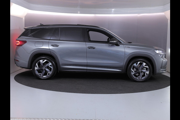 Škoda Kodiaq 1.5 TSI PHEV Sportline Business 204 pk Automaat (DSG) | Verlengde garantie | Navigatie | Panoramadak | Trekhaak (wegklapbaar) | Parkeersensoren | Achteruitrijcamera | Stoelverwarming v/a |