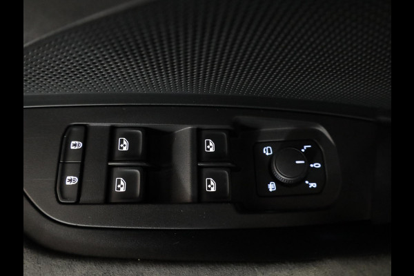 Škoda Kodiaq 1.5 TSI PHEV Sportline Business 204 pk Automaat (DSG) | Verlengde garantie | Navigatie | Panoramadak | Trekhaak (wegklapbaar) | Parkeersensoren | Achteruitrijcamera | Stoelverwarming v/a |