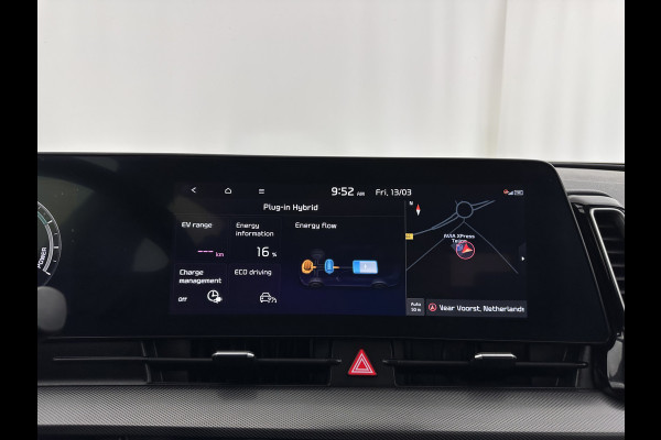 Kia Sportage 1.6 T-GDi Hybrid Dynamic-Line AWD (Plug-In) (INCL-BTW)  Aut. *FULL-LED | ADAPTIVE-CRUISE | WIDESCREEN-COCKPIT | NAVI-FULLMAP | DAB | COMFORTSEATS | ECC | SHIFTPADDLES | CAMERA | PDC | CARPLAY | 19''ALU*