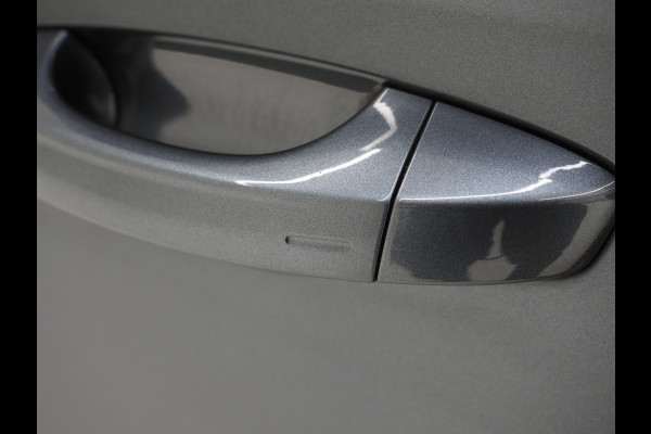 Škoda Superb Combi 1.4 TSI iV Laurin & Klement | Panoramadak | Massage | Canton | Leder | Trekhaak | Keyless | Adaptive | Carplay